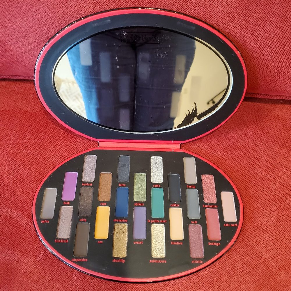 Kat Von D Fetish Palette - 24 Dramatic Shades